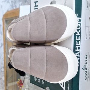 Ladies slide on shoe